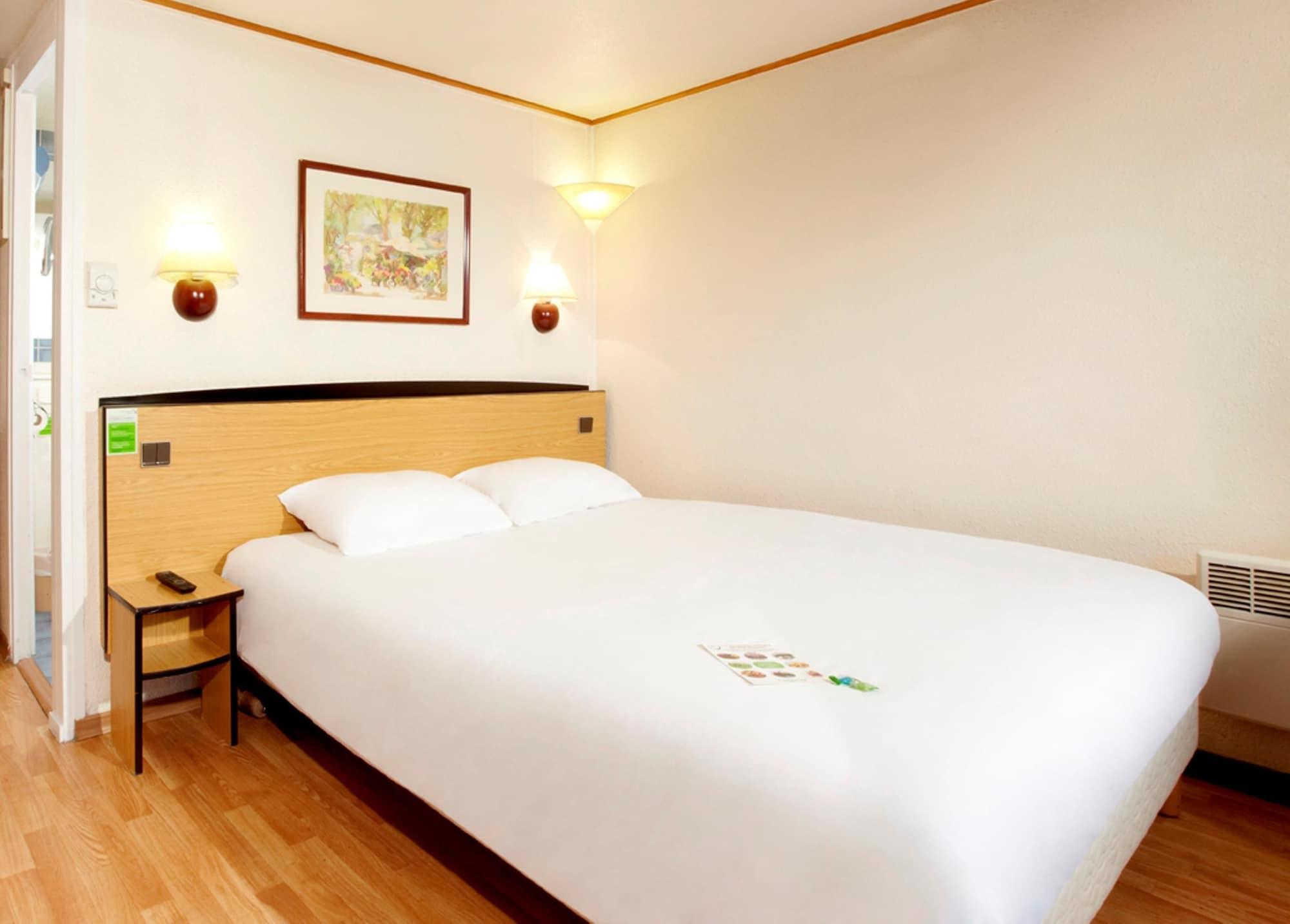 Campanile Livry-Gargan Hotel Eksteriør billede