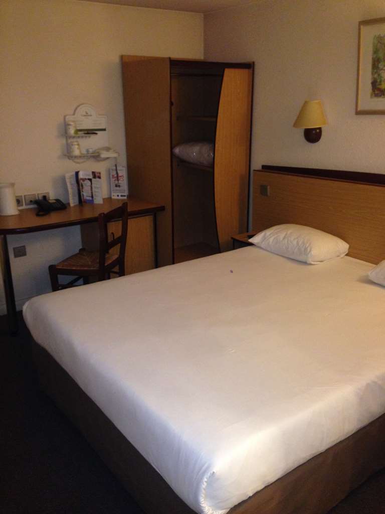 Campanile Livry-Gargan Hotel Værelse billede