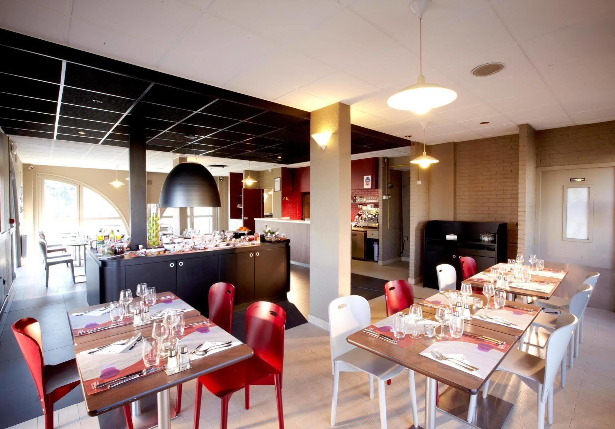 Campanile Livry-Gargan Hotel Eksteriør billede